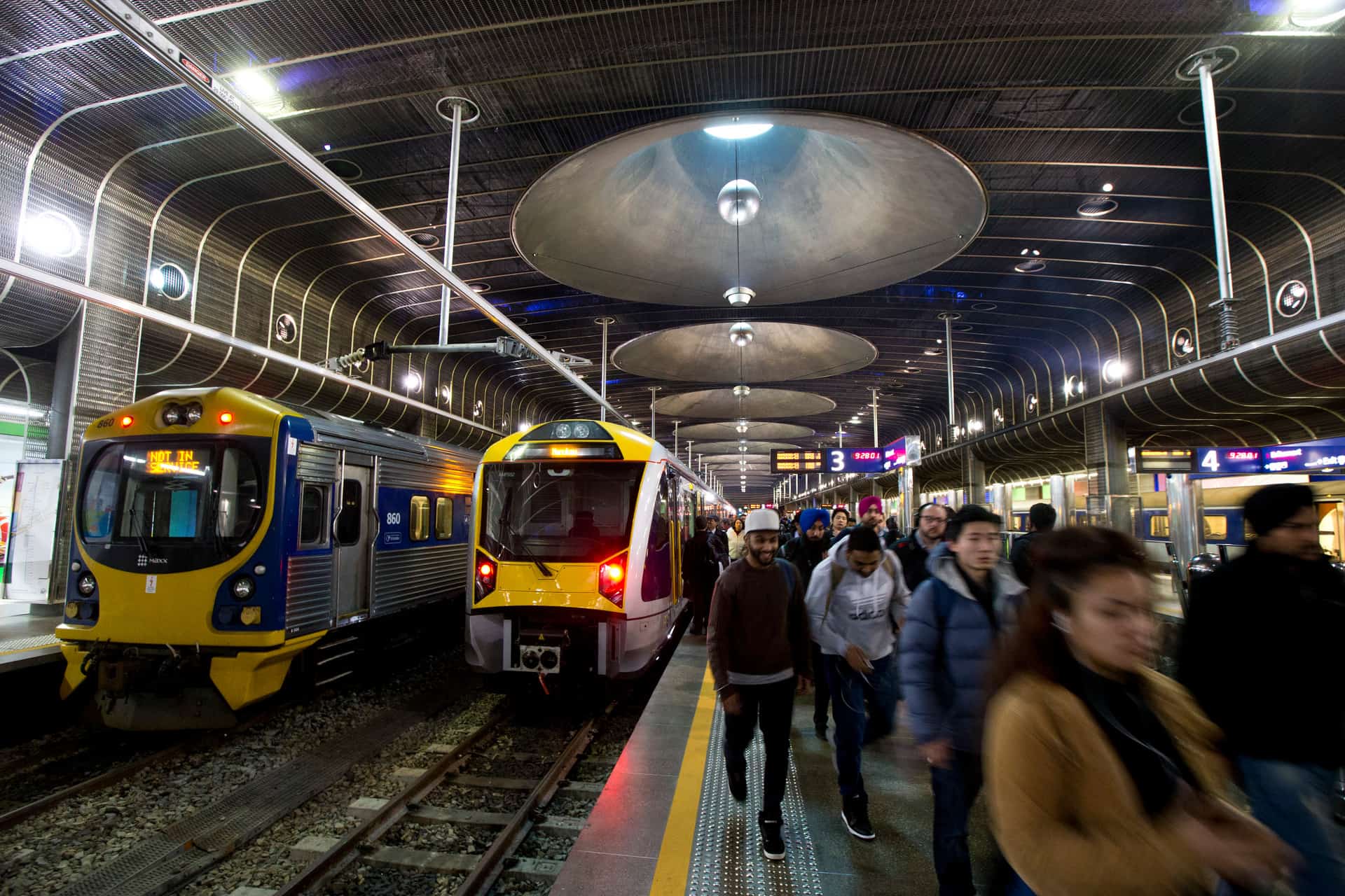 Morning commuters at Britomart